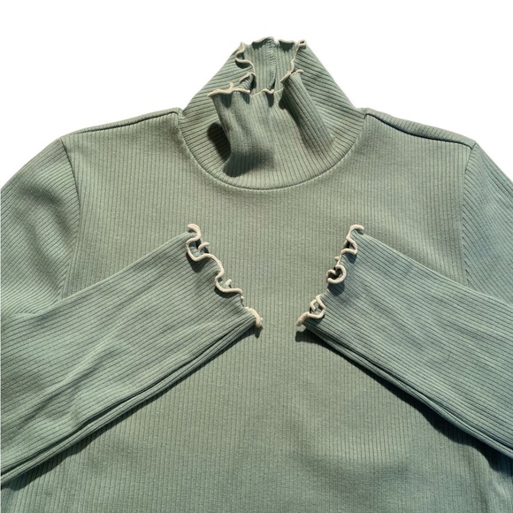 Aritzia Sunday Best Ruffled Seafoam Green Turtleneck Long Sleeve - Picture 3 of 5